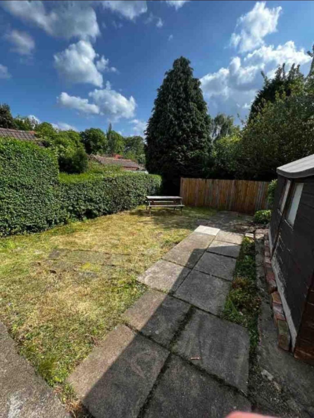 Charming House- Walking Distance To Town Centre